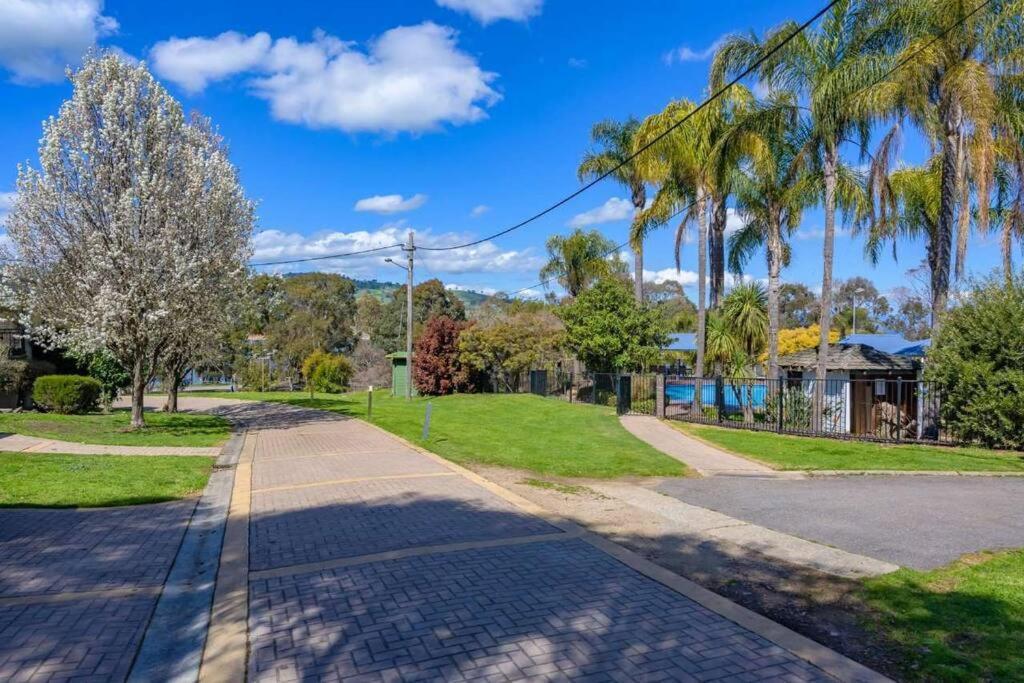 Lakeview 2 Bedrooms