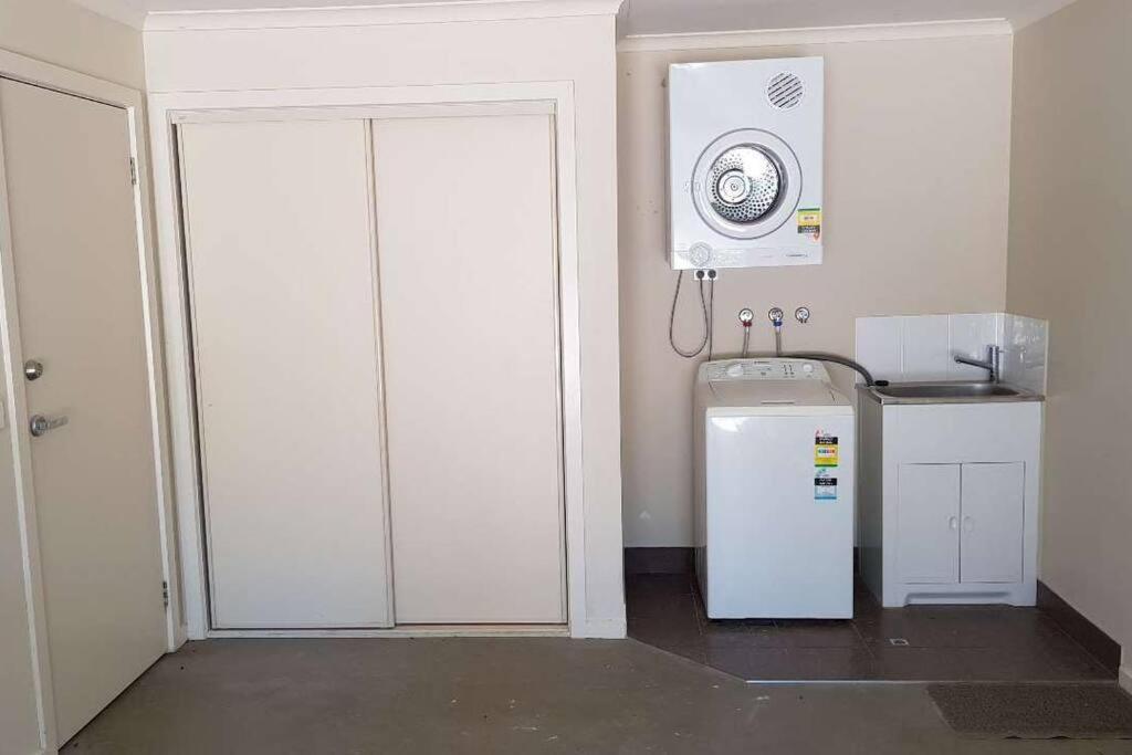 Lakeview 2 Bedrooms *