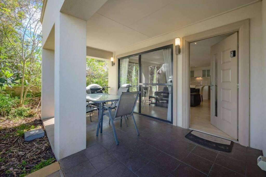 Lakeview 2 Bedrooms Apartment *